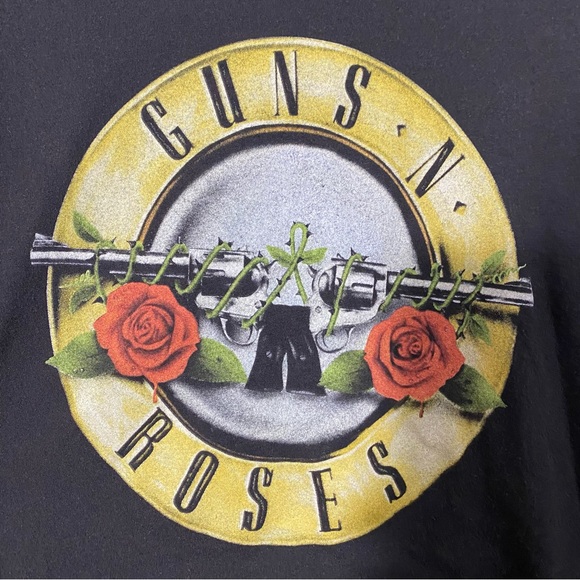 One Guns-N-Roses Men's Black Short Sleeve T-Shirt-Size Medium - Picture 3 of 6